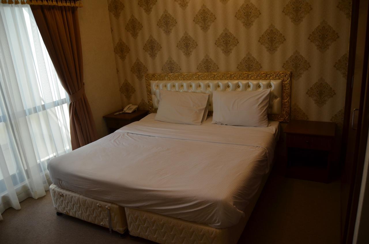 Royal Garden Hotel Dubai Eksteriør billede