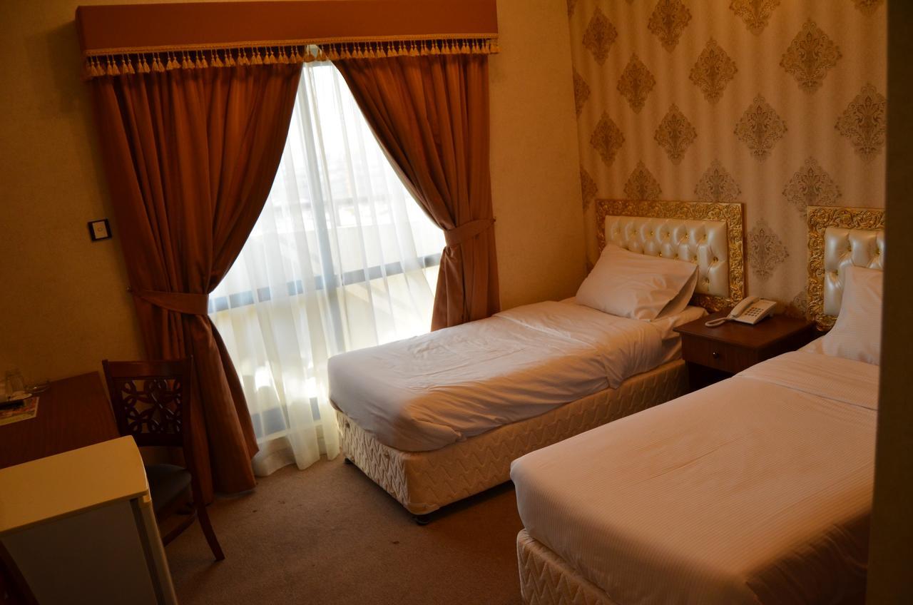 Royal Garden Hotel Dubai Eksteriør billede