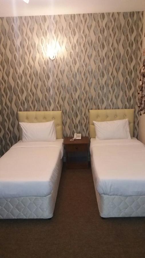 Royal Garden Hotel Dubai Eksteriør billede